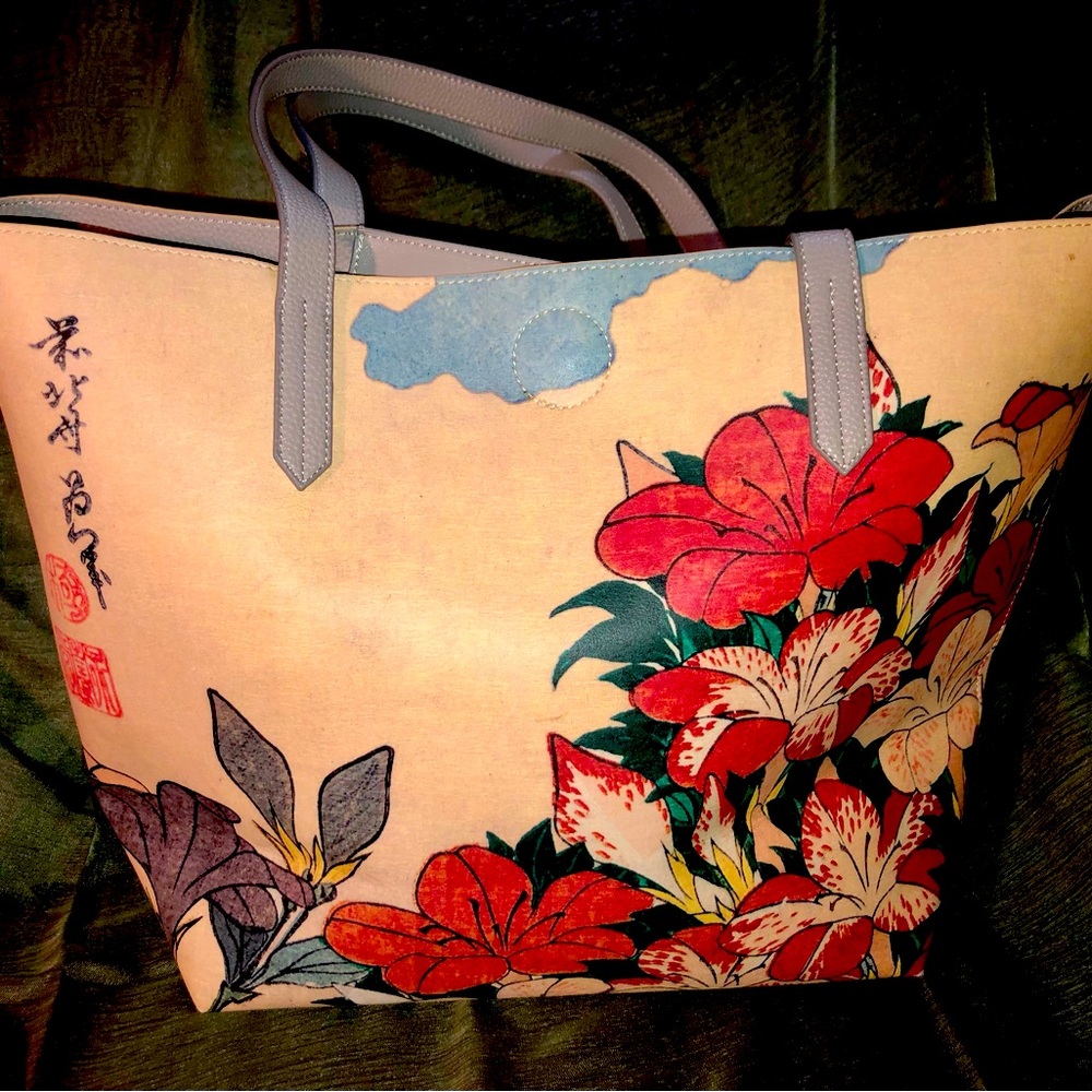 Beautiful print purse from the British Museum.